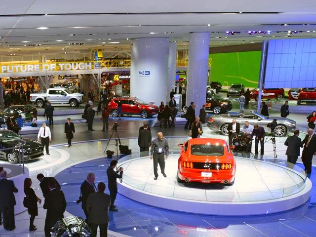 How-Detroit-Auto-Show-2016-became-the-first-auto-show-to-use-beacons-help-visitors-navigate-the-show-floor